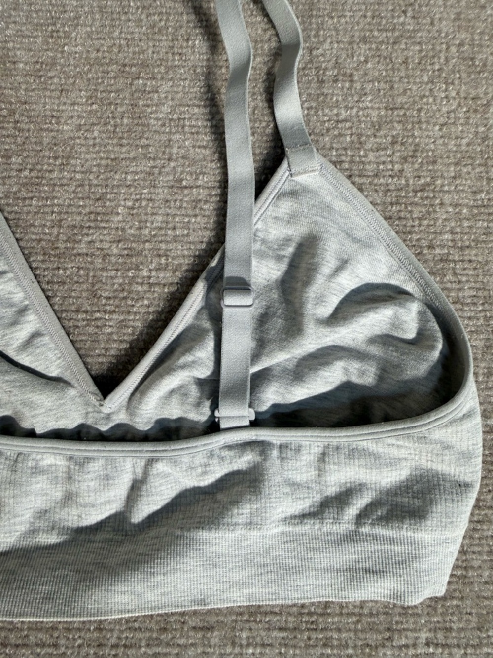 Bombas Women's Heather Gray Wireless Seamless Triangle Bralette - Medium/Large - Picture 7 of 9